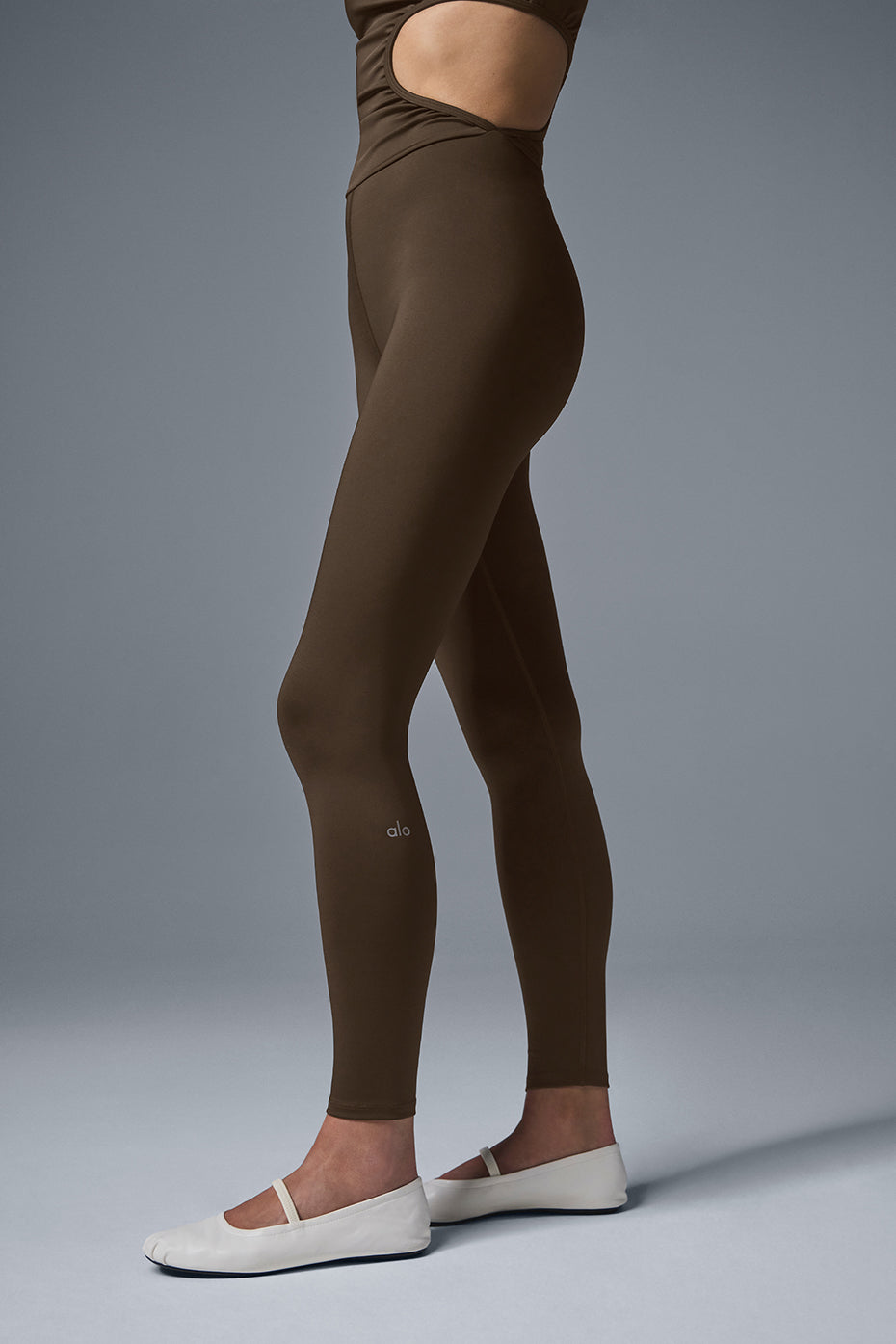 W8243R_04064_b1_s1_a2_1_m174