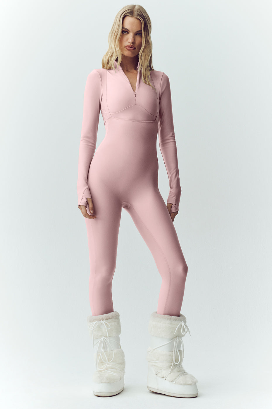 W8306P_07765_b1_s1_a4_m176