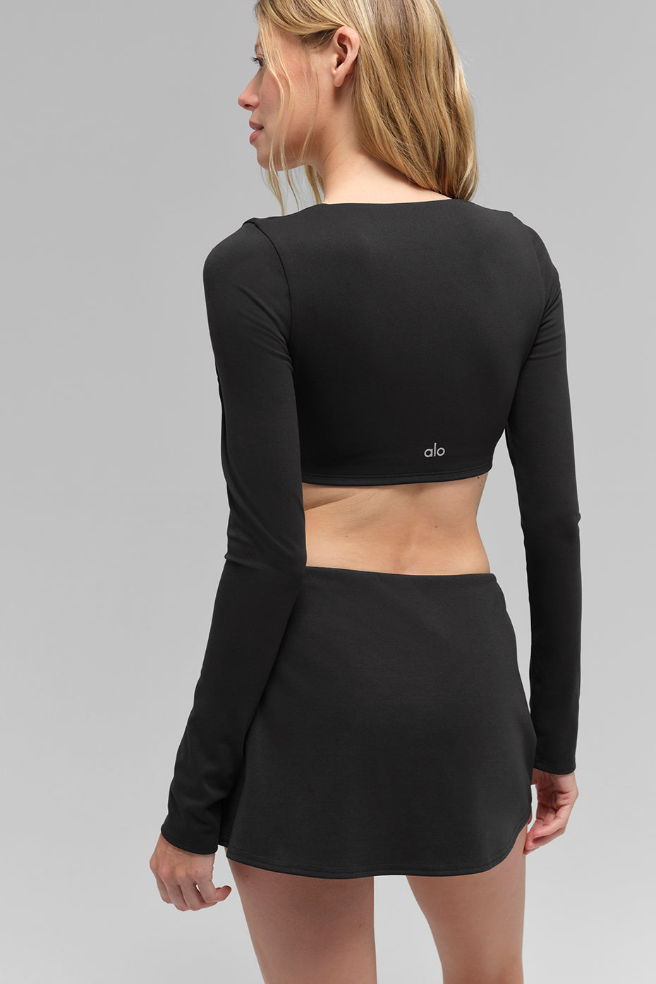 W9879R_01_b1_s1_a3_m177